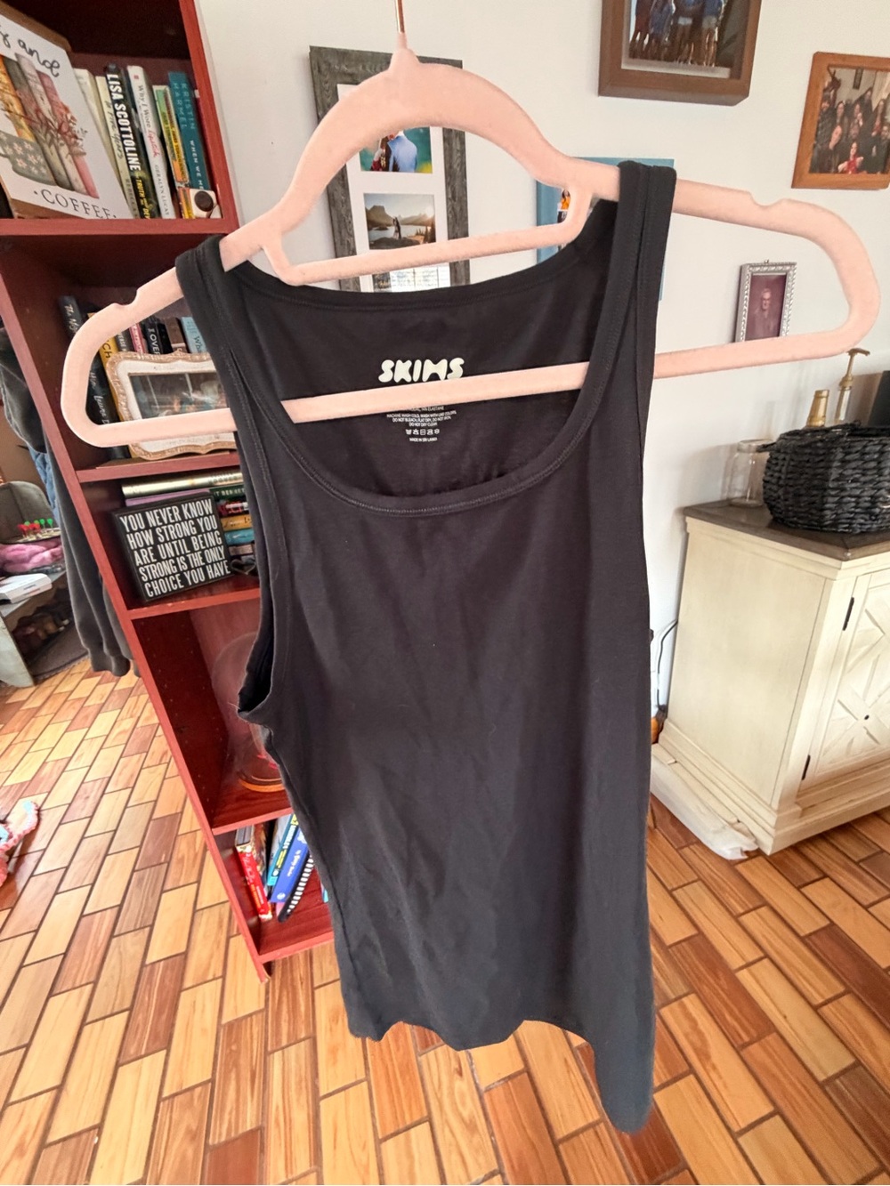 SKIMS Black Scoop Neck Tank Top